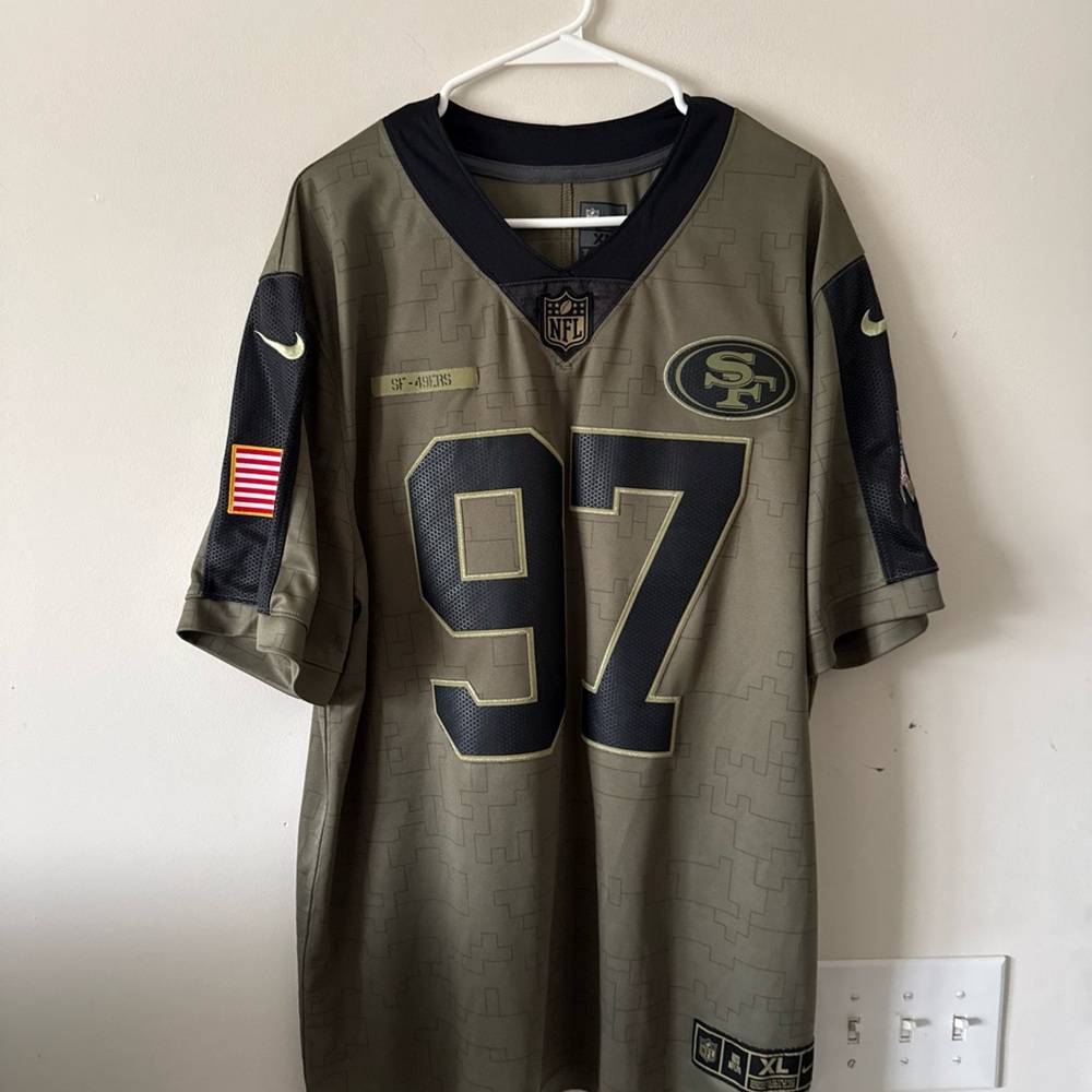 Men’s Nike Nick Bosa #97 49ers 2021 Salute To Service Limited Jersey Sz XL RARE - Picture 1 of 7